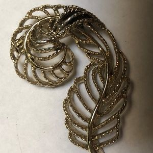 Vintage Feather Brooch maker marked